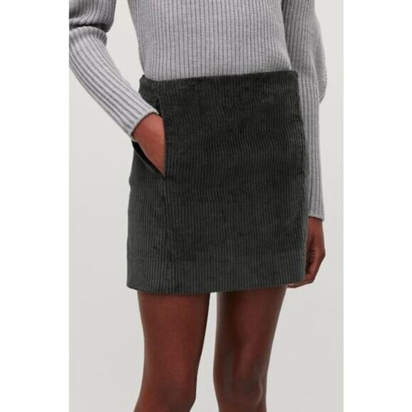 COS Corduroy Mini Skirt w/ Pockets Women's Size 2 Dark Gray - Picture 2 of 7
